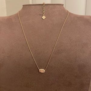 Kendra Scott necklace
